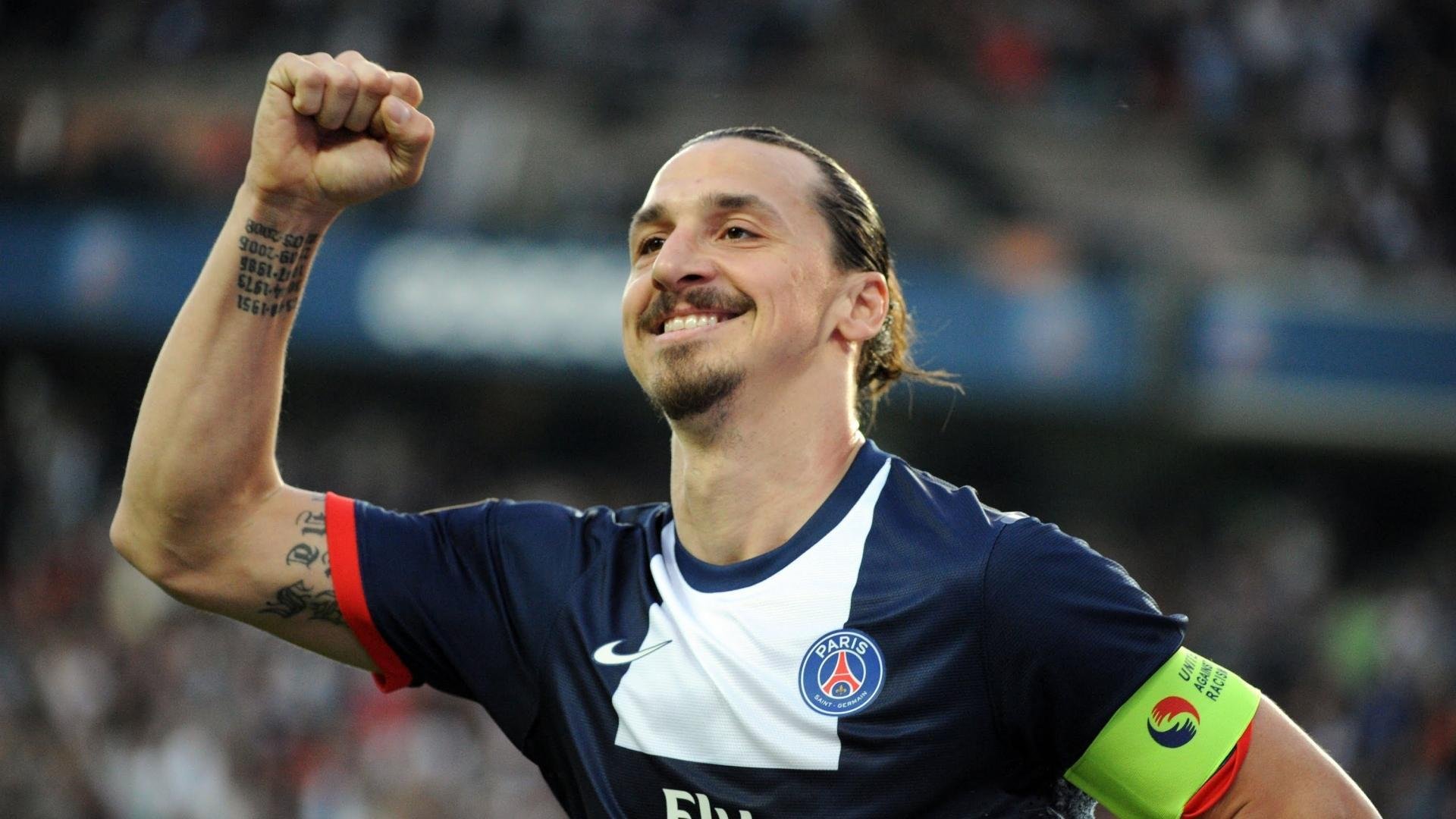 爱游戏网页版-特斯·冯·迪克：快速反击和灵活跑动，让南非队进攻更加富有节奏