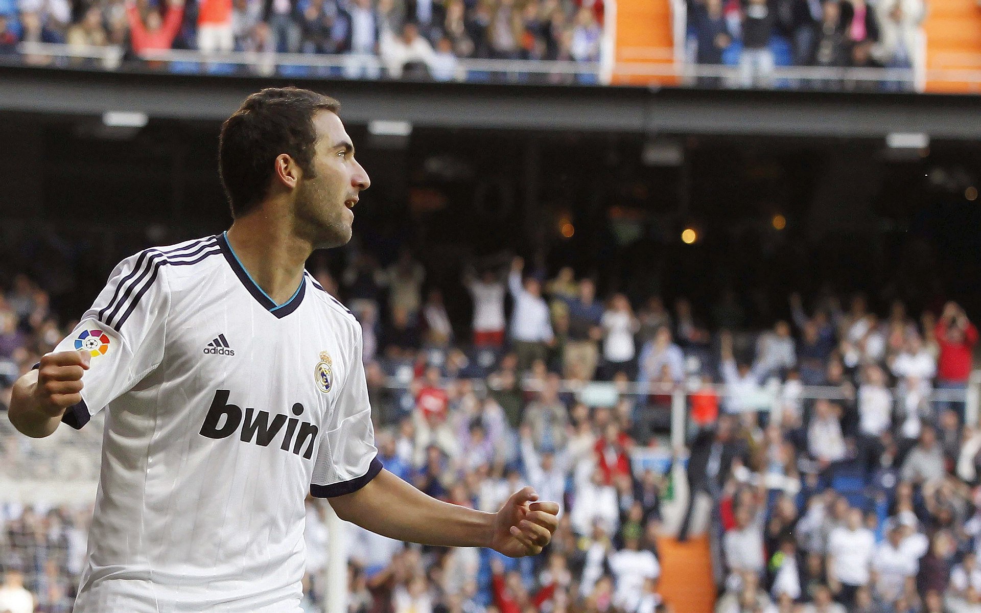 爱游戏娱乐网址-美洲杯荒野激战：超常发挥助球队夺冠，美洲杯野蛮